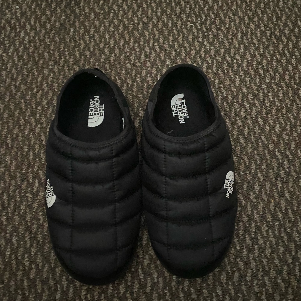 The North Face Black Puffer Slippers